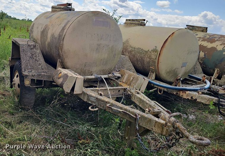 image for item DT6953 (3) tank trailers