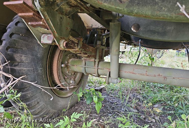 image for item DT6953 (3) tank trailers