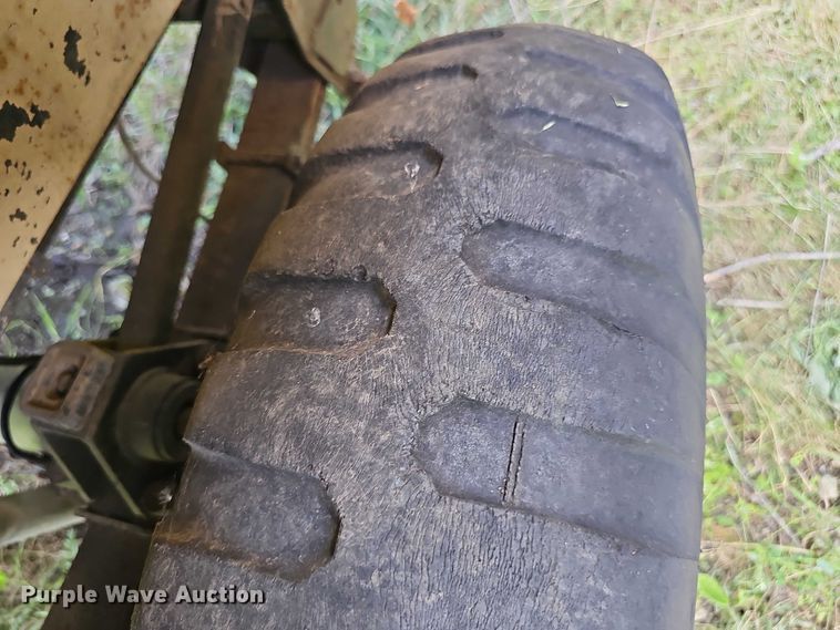 image for item DT6953 (3) tank trailers