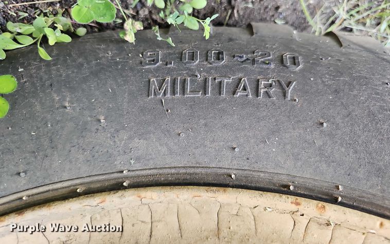 image for item DT6953 (3) tank trailers