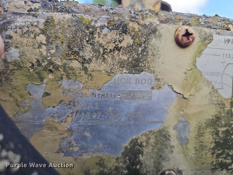 image for item DT6953 (3) tank trailers