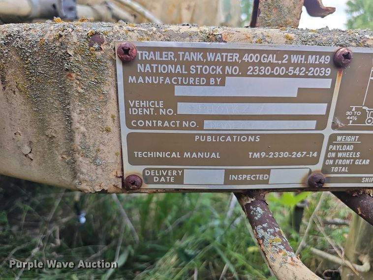 image for item DT6953 (3) tank trailers