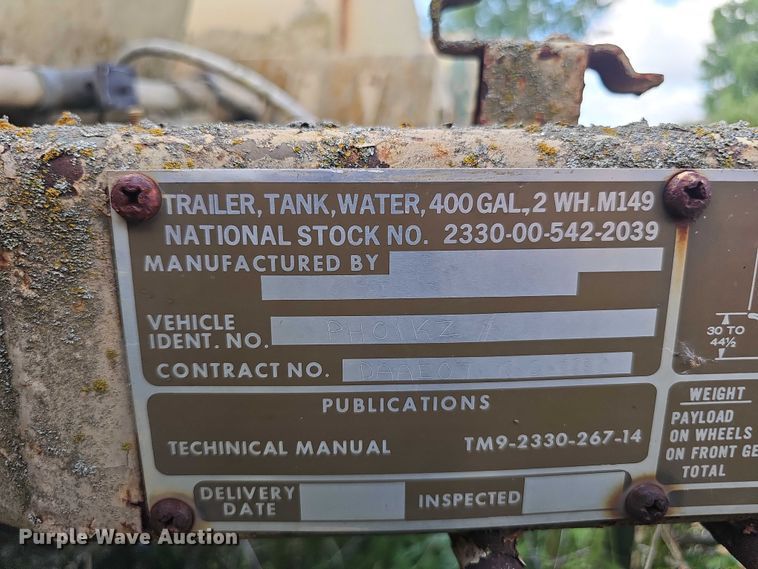 image for item DT6953 (3) tank trailers