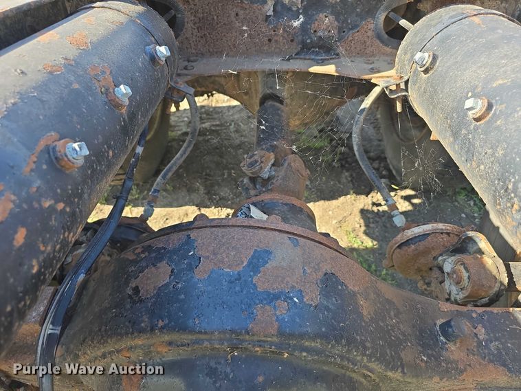 image for item DT6956 1992 White GMC WG Series semi truck