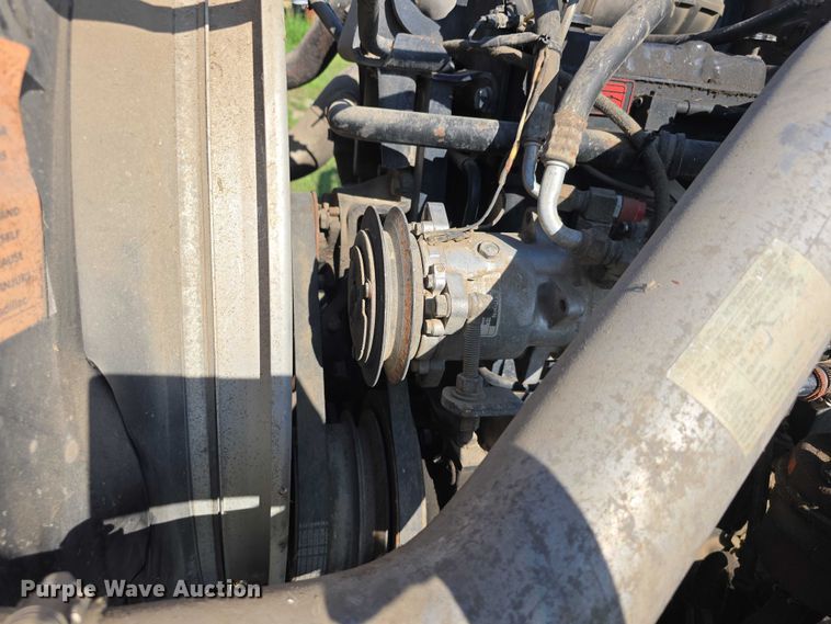 image for item DT6956 1992 White GMC WG Series semi truck