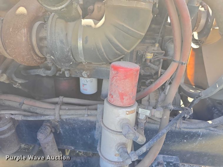 image for item DT6956 1992 White GMC WG Series semi truck