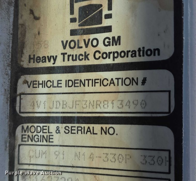 image for item DT6956 1992 White GMC WG Series semi truck