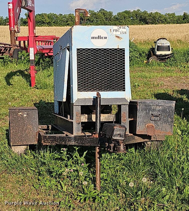 image for item DT6957 Miller Trailblazer welder/generator
