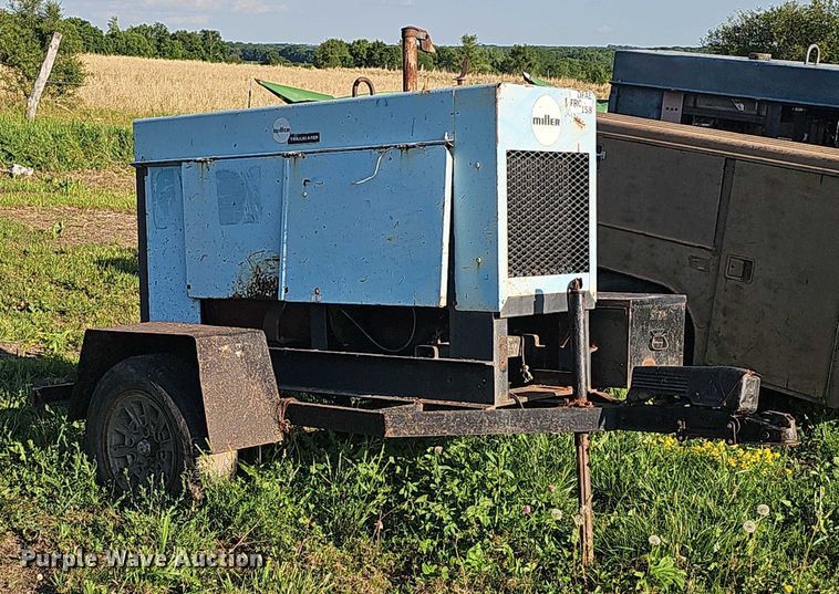 image for item DT6957 Miller Trailblazer welder/generator