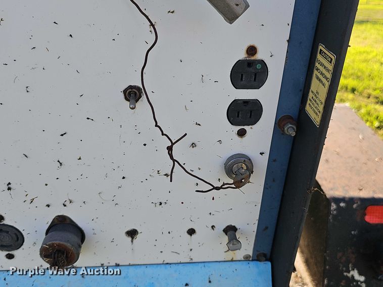 image for item DT6957 Miller Trailblazer welder/generator