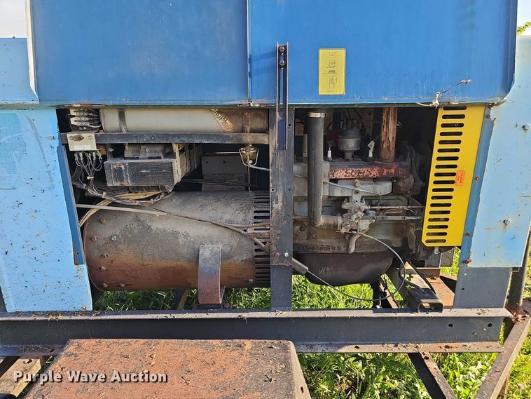 image for item DT6957 Miller Trailblazer welder/generator