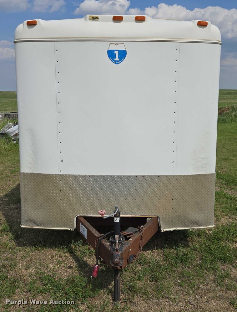 image for item DT7208 2005 Interstate enclosed cargo trailer