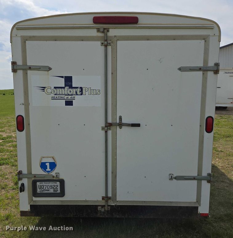 image for item DT7208 2005 Interstate enclosed cargo trailer