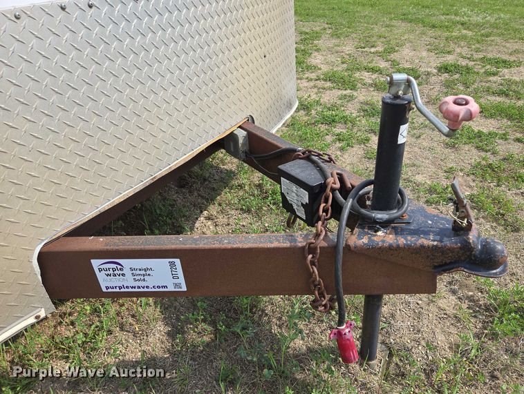 image for item DT7208 2005 Interstate enclosed cargo trailer