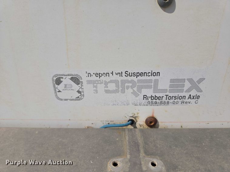 image for item DT7208 2005 Interstate enclosed cargo trailer