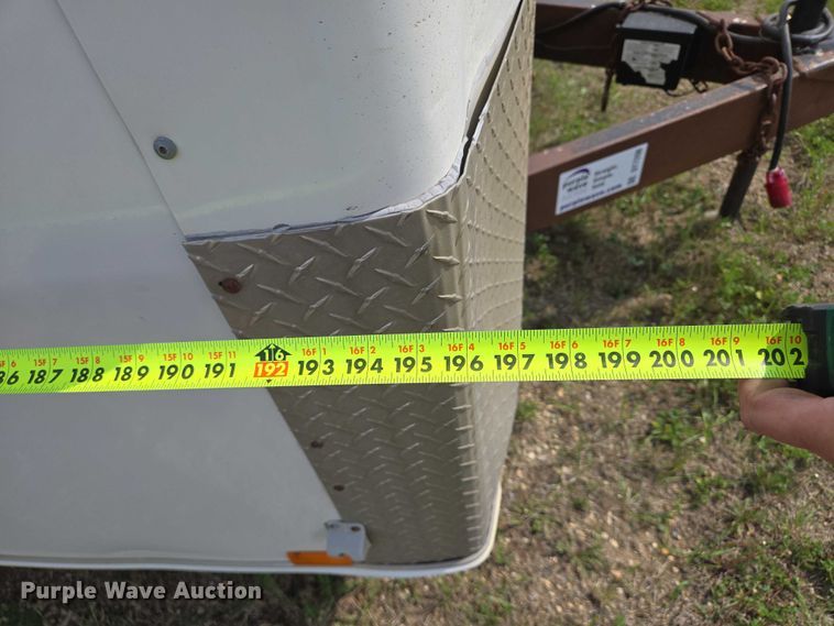 image for item DT7208 2005 Interstate enclosed cargo trailer