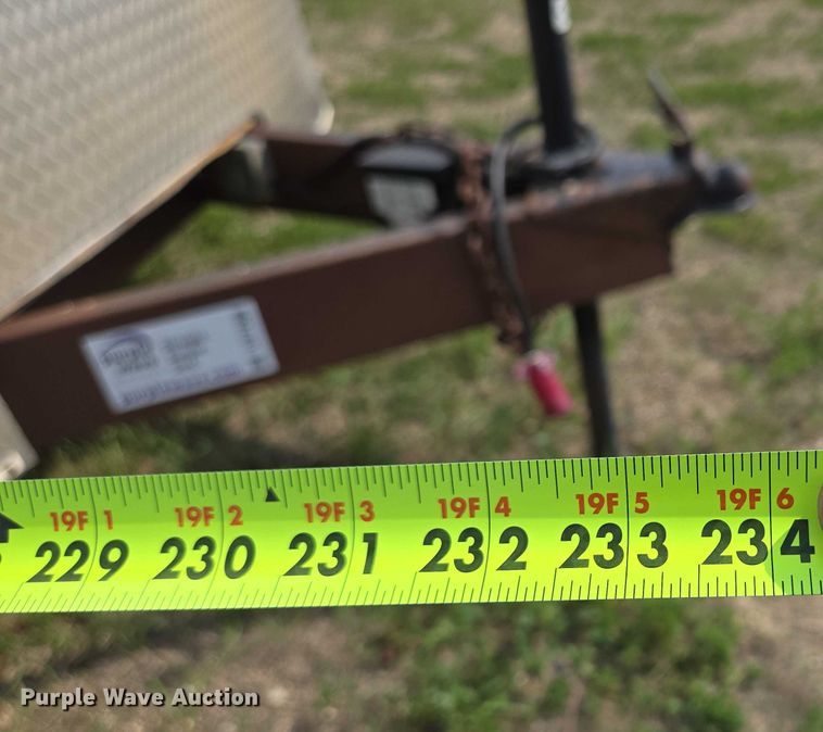 image for item DT7208 2005 Interstate enclosed cargo trailer