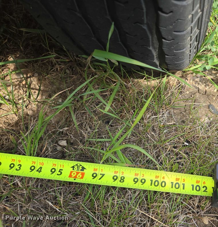 image for item DT7208 2005 Interstate enclosed cargo trailer