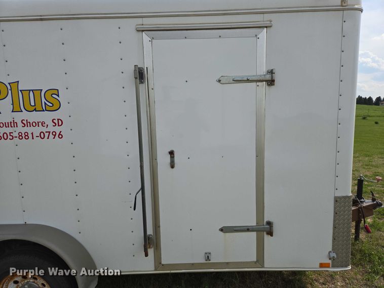 image for item DT7208 2005 Interstate enclosed cargo trailer