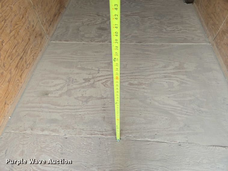 image for item DT7208 2005 Interstate enclosed cargo trailer