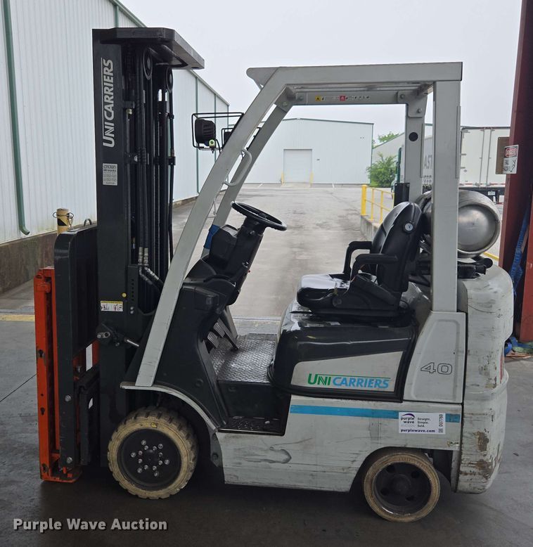 image for item DU7760 UniCarriers CFS40 forklift