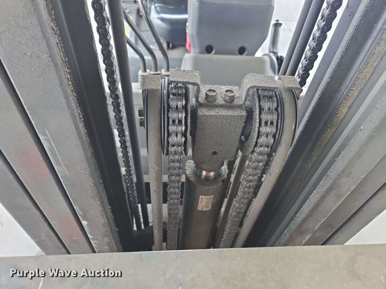 image for item DU7760 UniCarriers CFS40 forklift