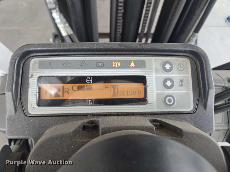 image for item DU7760 UniCarriers CFS40 forklift