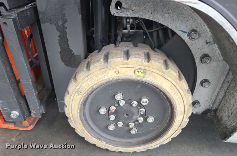 image for item DU7760 UniCarriers CFS40 forklift