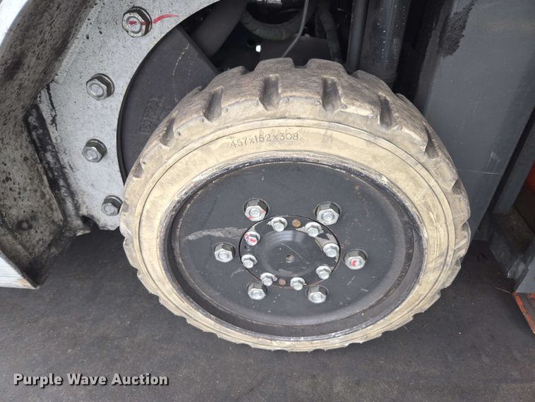 image for item DU7760 UniCarriers CFS40 forklift