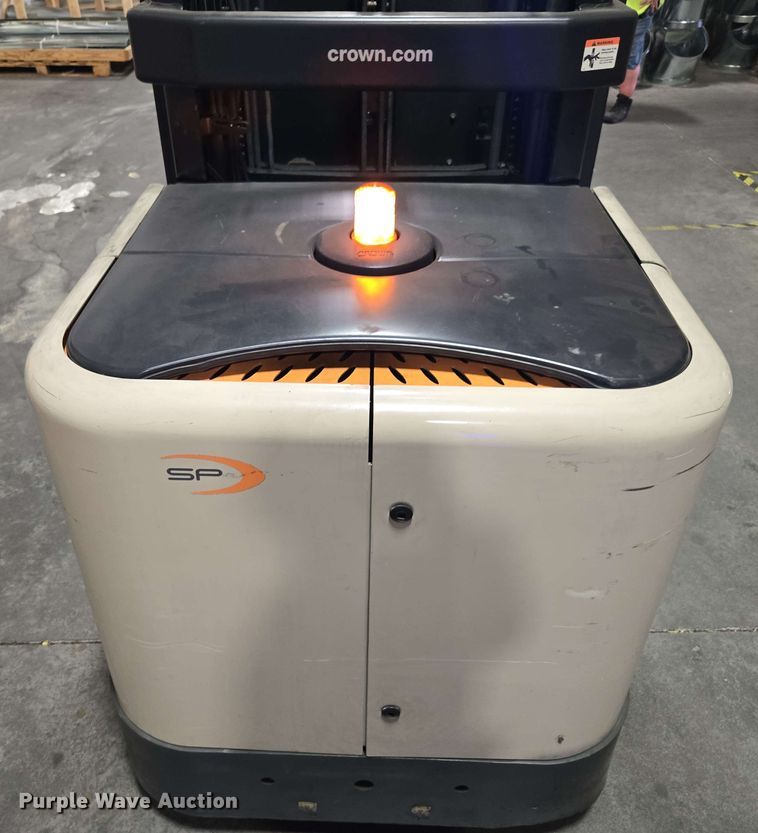 image for item DU7761 Crown SP3520-30 order picker