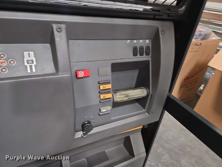 image for item DU7761 Crown SP3520-30 order picker