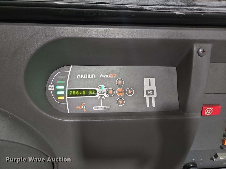 image for item DU7761 Crown SP3520-30 order picker