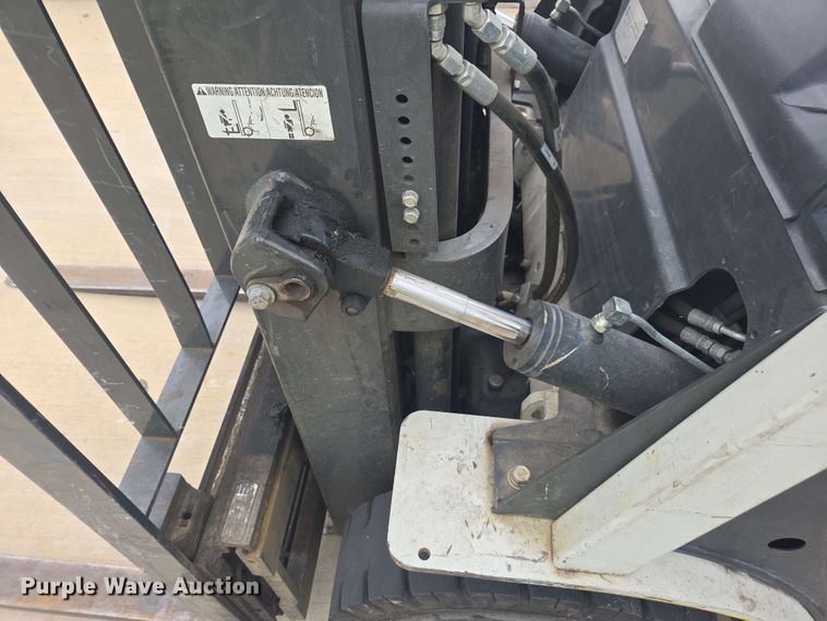 image for item DU7763 2016 UniCarriers PF50 forklift