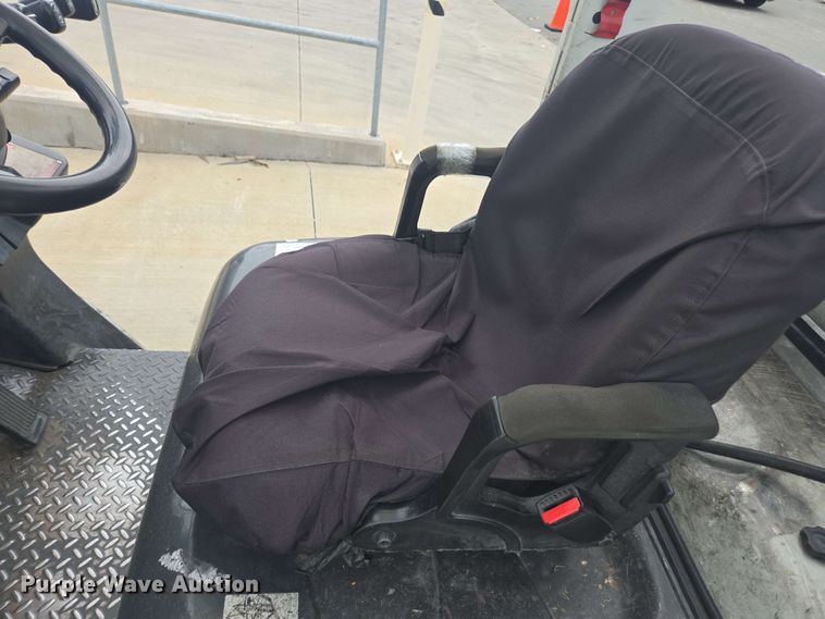 image for item DU7763 2016 UniCarriers PF50 forklift