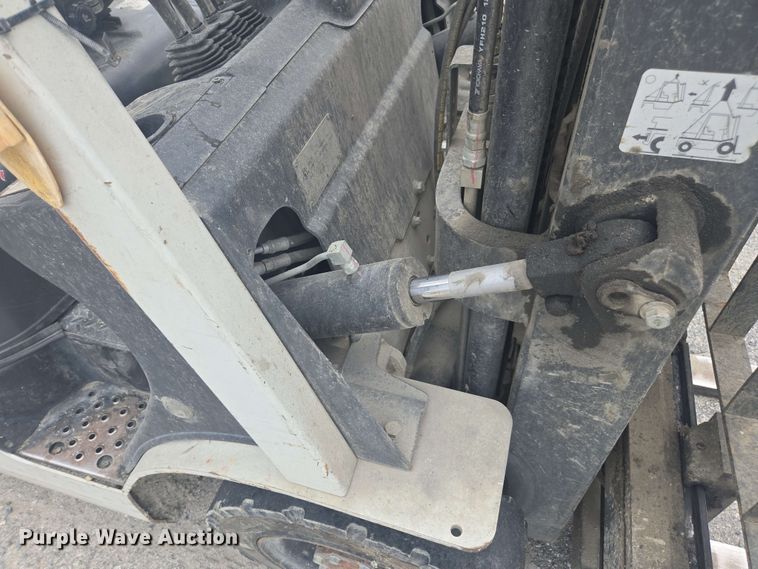 image for item DU7764 2016 UniCarriers PF50 forklift