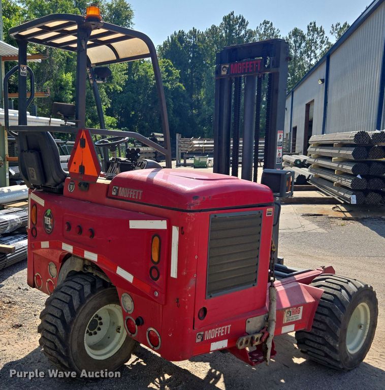 image for item DU7768 2015 Moffett M8 55.3 forklift