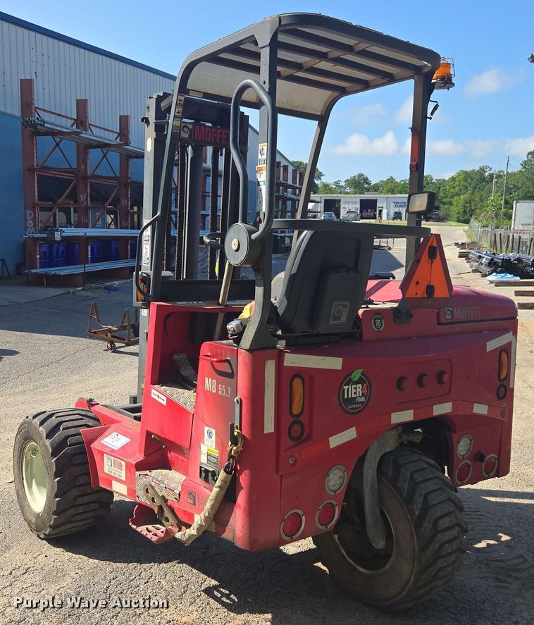 image for item DU7768 2015 Moffett M8 55.3 forklift