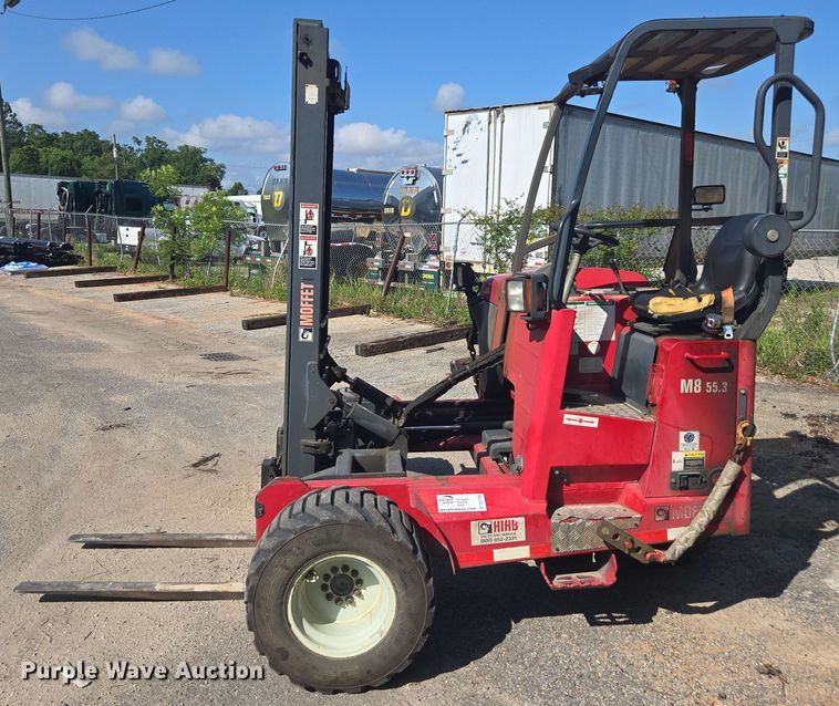 image for item DU7768 2015 Moffett M8 55.3 forklift