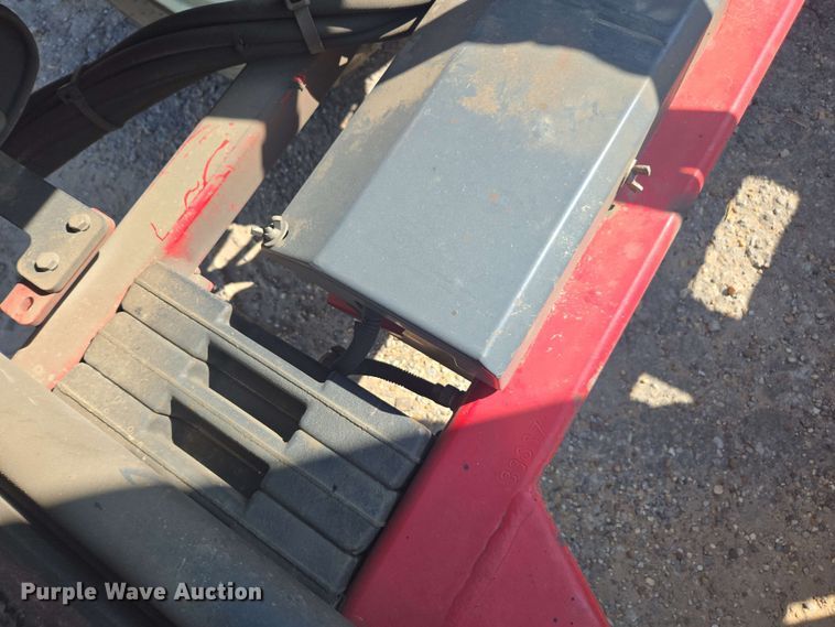 image for item DU7768 2015 Moffett M8 55.3 forklift