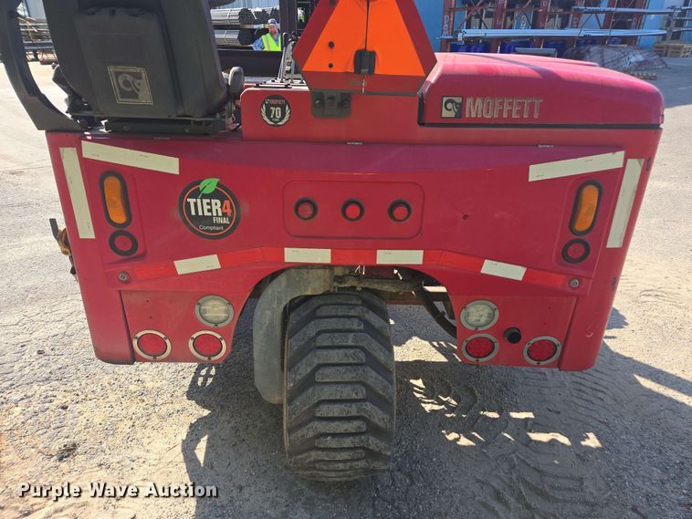 image for item DU7768 2015 Moffett M8 55.3 forklift