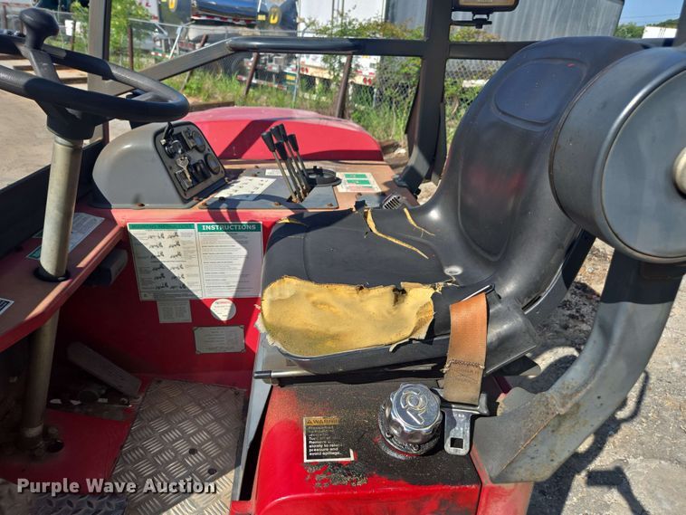 image for item DU7768 2015 Moffett M8 55.3 forklift