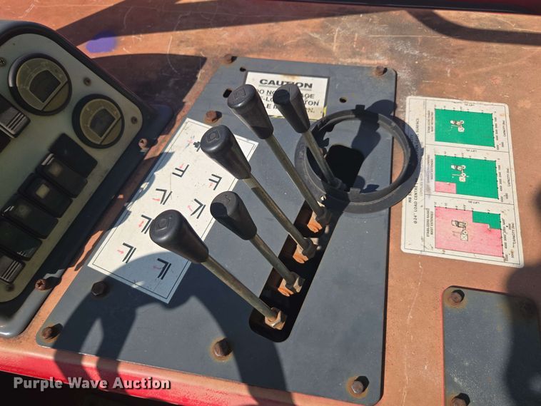 image for item DU7768 2015 Moffett M8 55.3 forklift