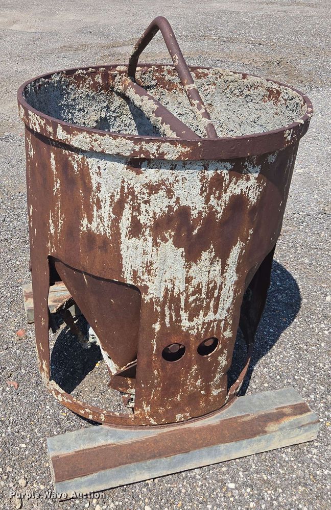 image for item DU7779 Concrete bucket