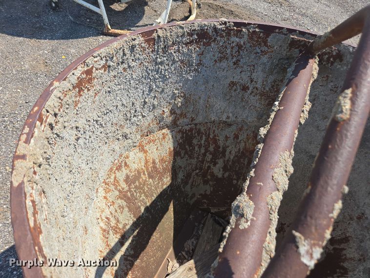 image for item DU7779 Concrete bucket