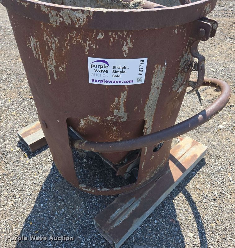 image for item DU7779 Concrete bucket