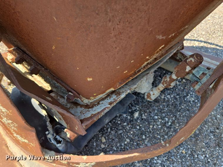 image for item DU7779 Concrete bucket