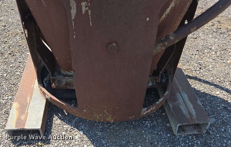 image for item DU7779 Concrete bucket