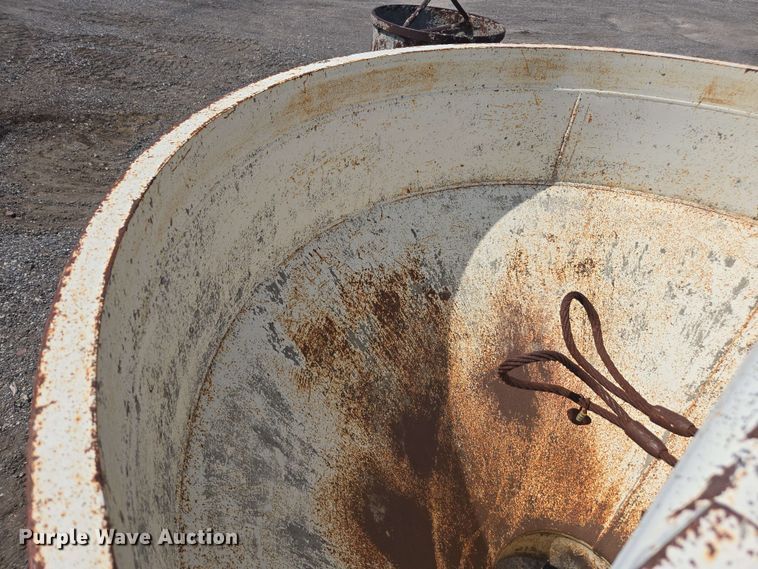 image for item DU7780 Gar-bro concrete bucket