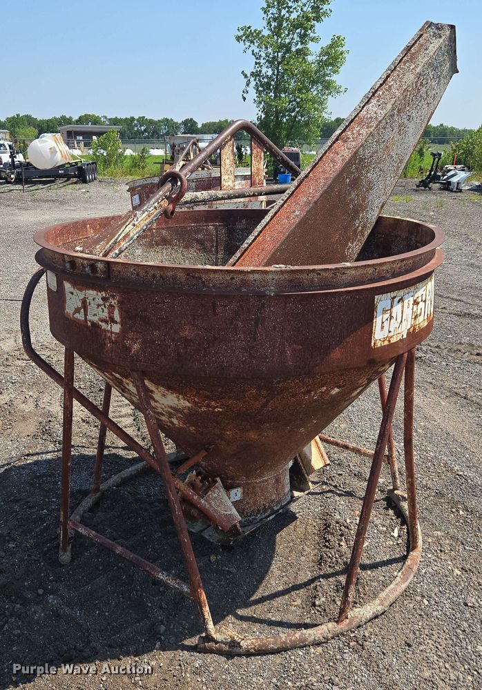 image for item DU7781 Gar-bro concrete bucket
