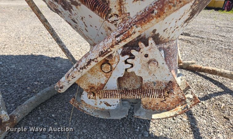 image for item DU7782 Gar-Bro concrete bucket